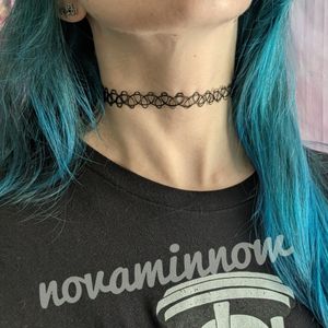 novas elastic necklace