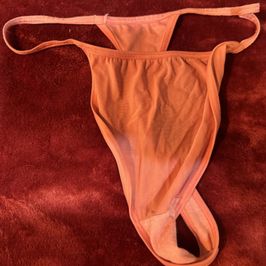 Thong sexy red g—string