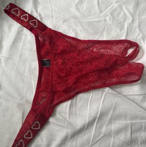 red lace panty