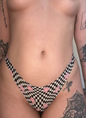 Stretchy thong panties