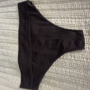 Gym thong