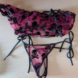 Skull lingerie set