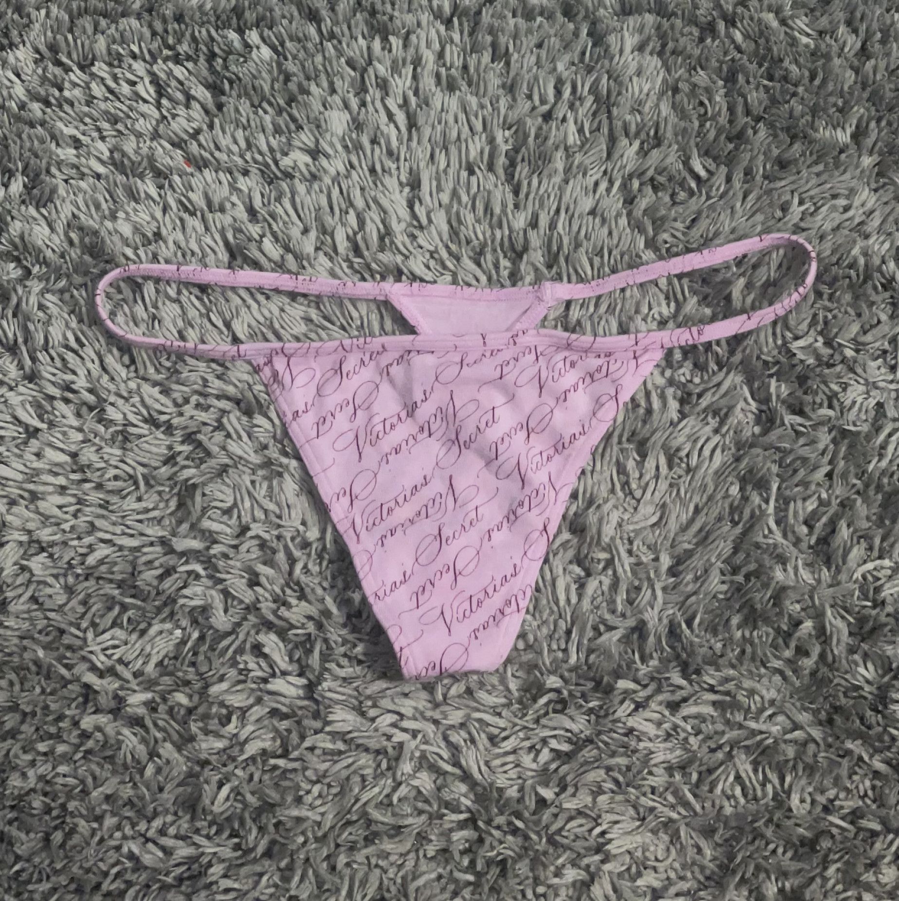 Pink VS VString