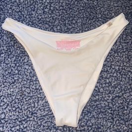 White VS Bikini Bottom
