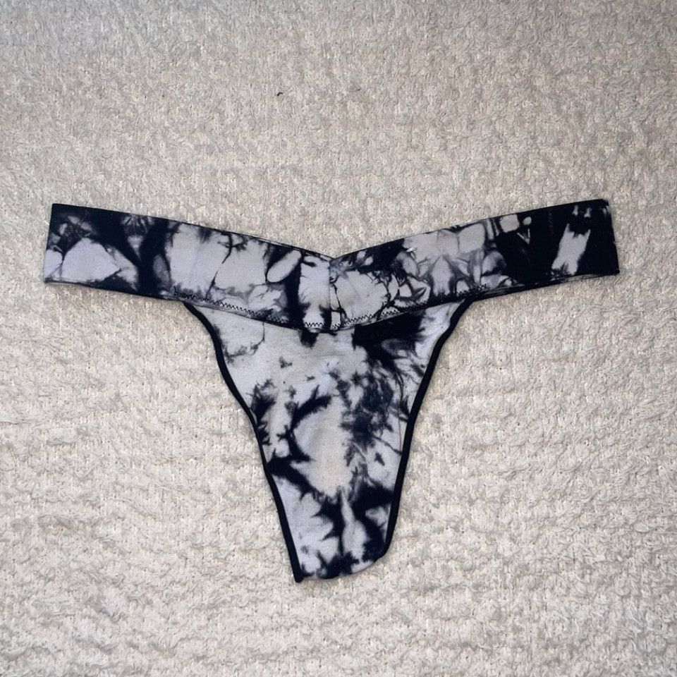 Black White Seamless Thong