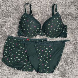 Dark Green Bra and 2 Panties Set