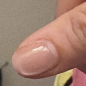 Pay for the manicure of the week