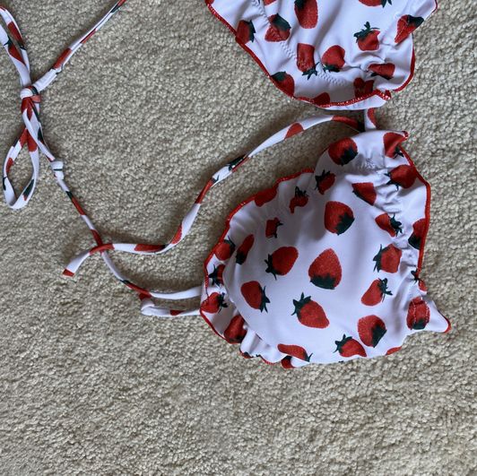 strawberry bikini top!!