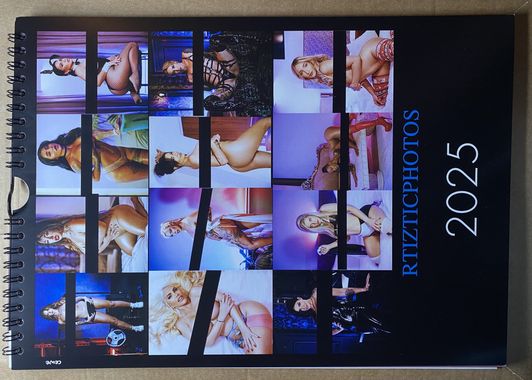 2025 topless calendar