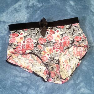 WORN Highwaisted Panties