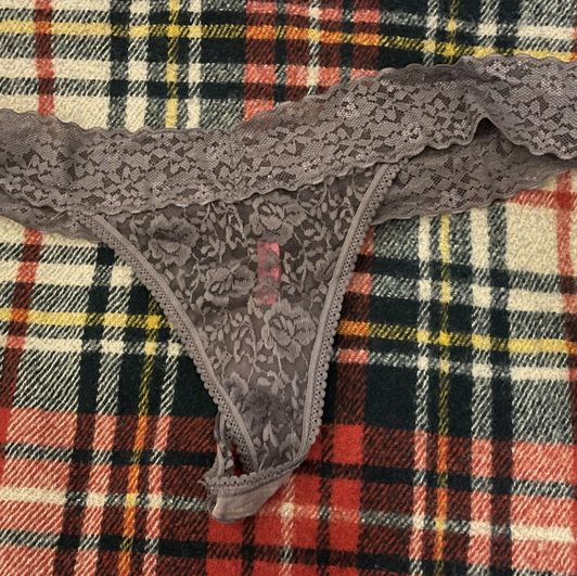 Used laced Thong women