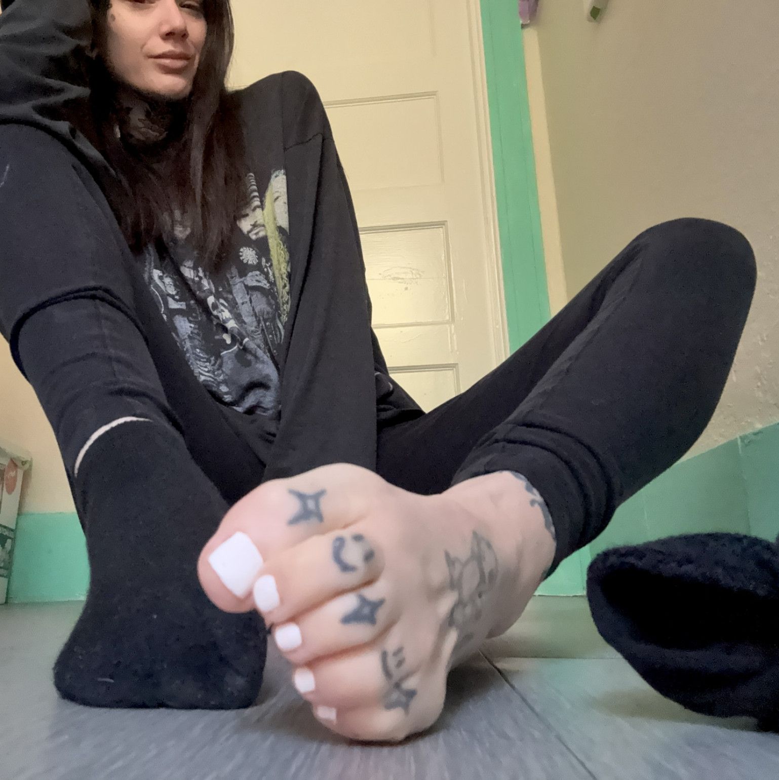 jan 17th foot photos non nude