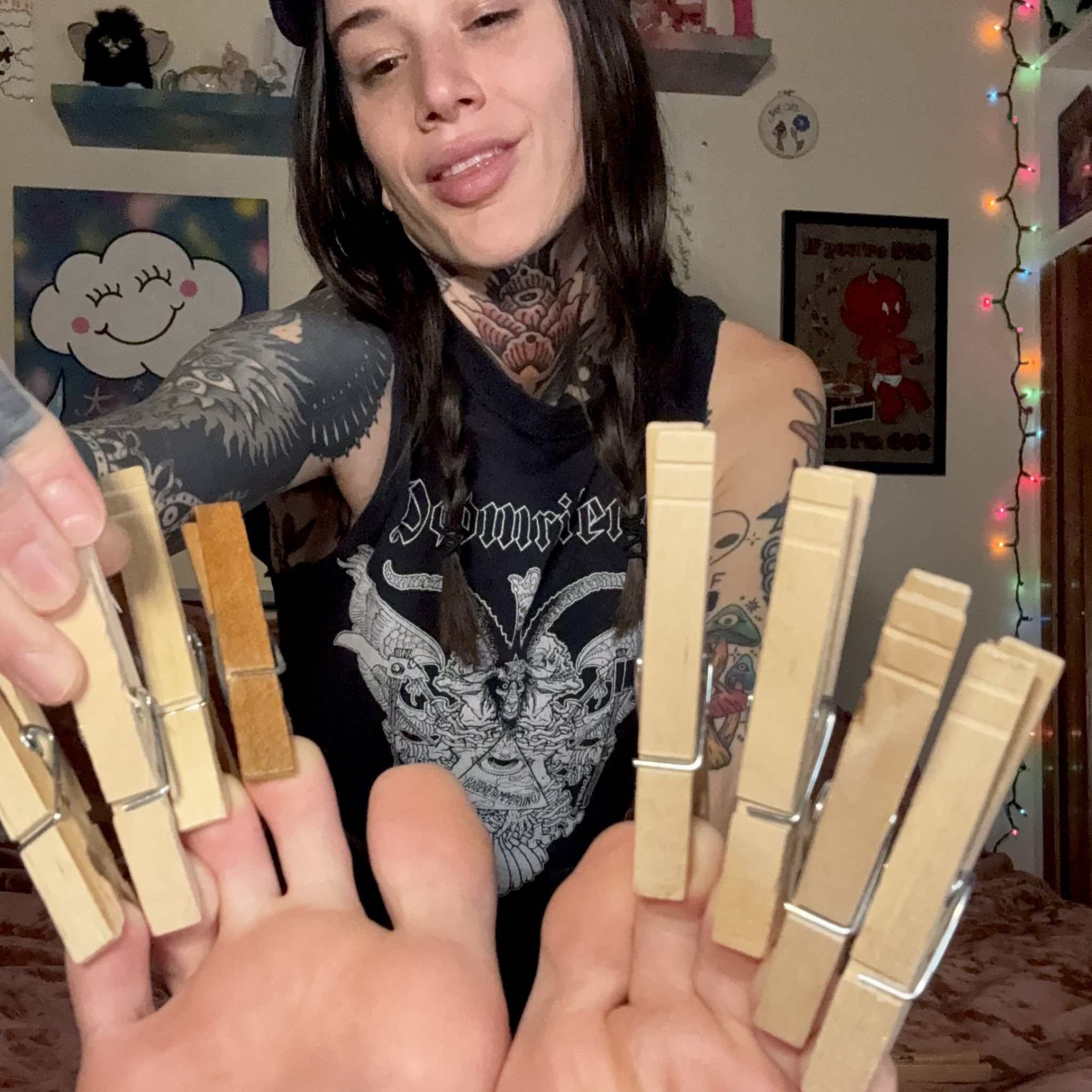 clothespin toes photo set