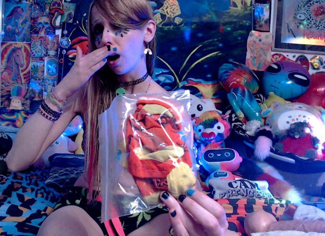 Stinky Toe Cheese Sweaty Socks