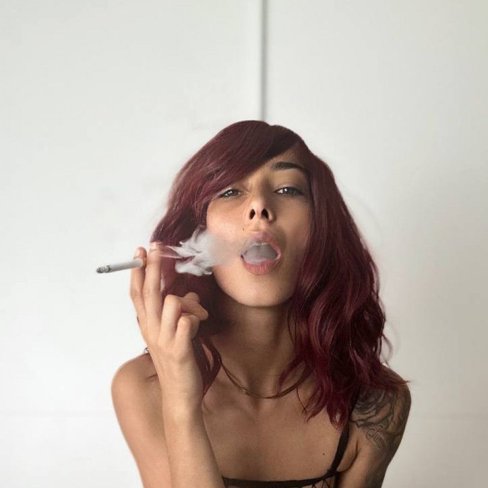 10 custom pics smoking