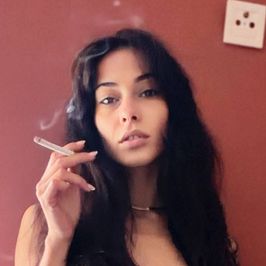 11 pics smoking and undressing