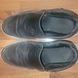 Used black mocs