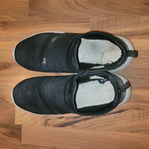 Slip on sneakers