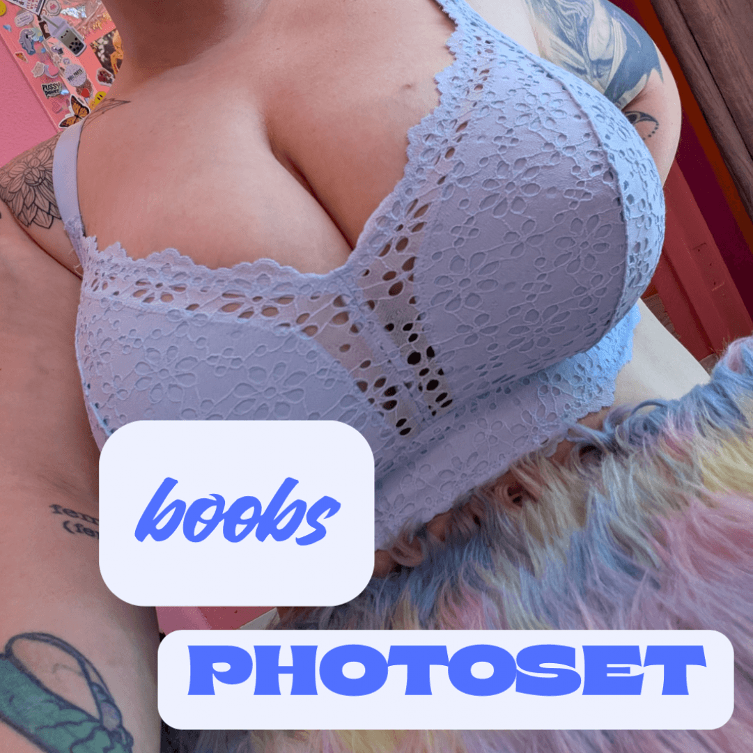 Boobs Photoset