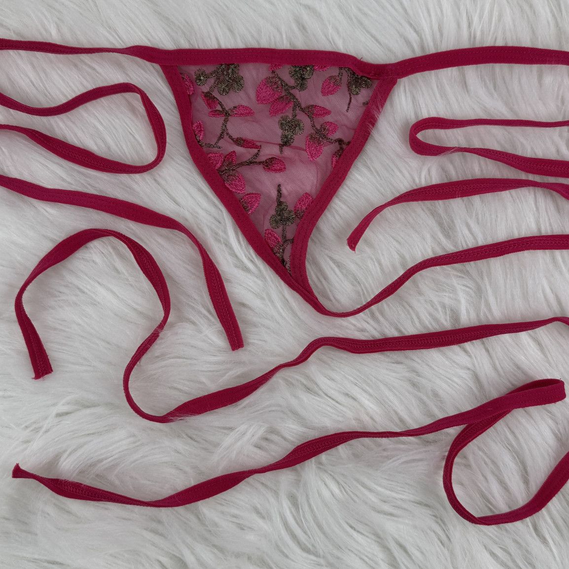 Tie side Pink Thongs