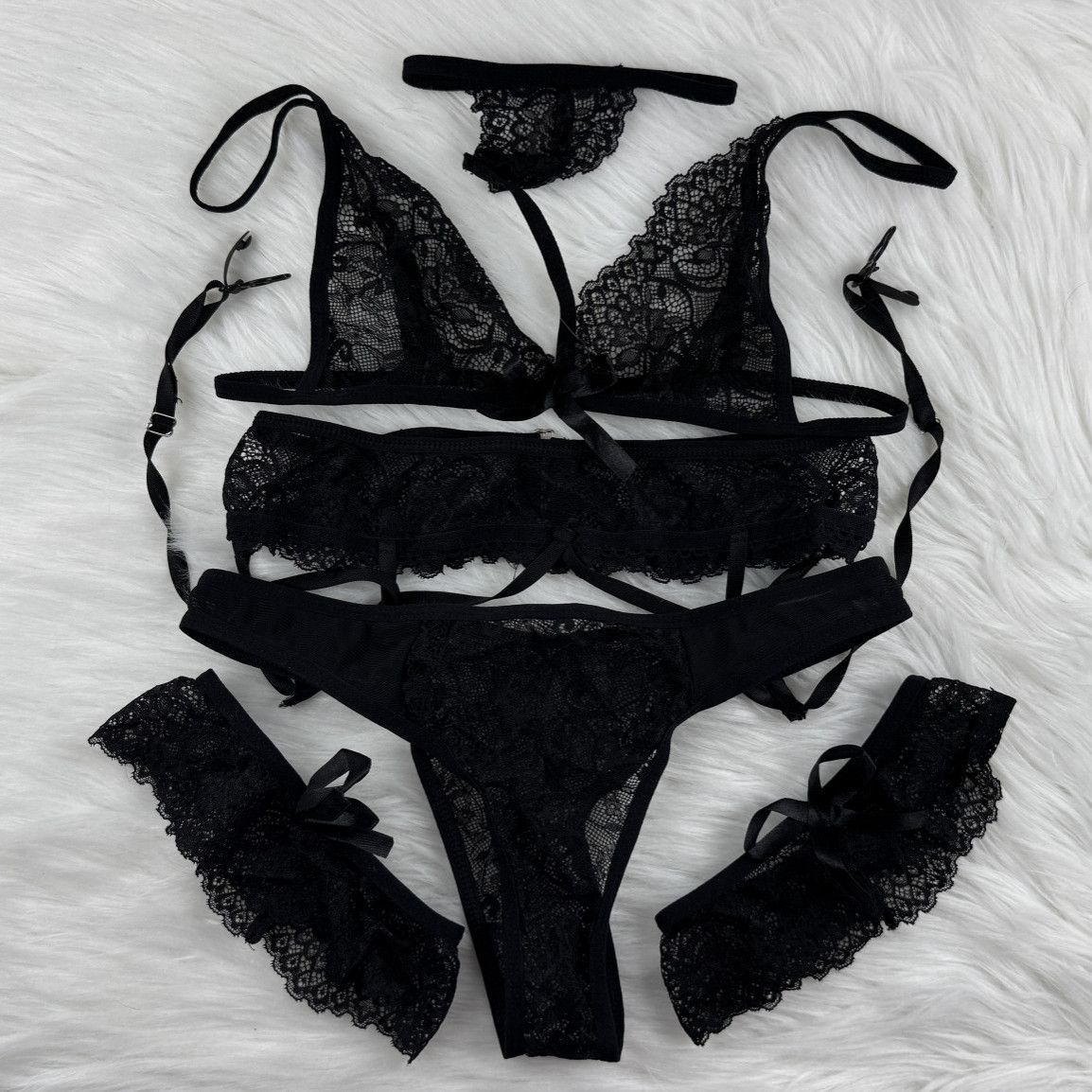 Lacy Black Set