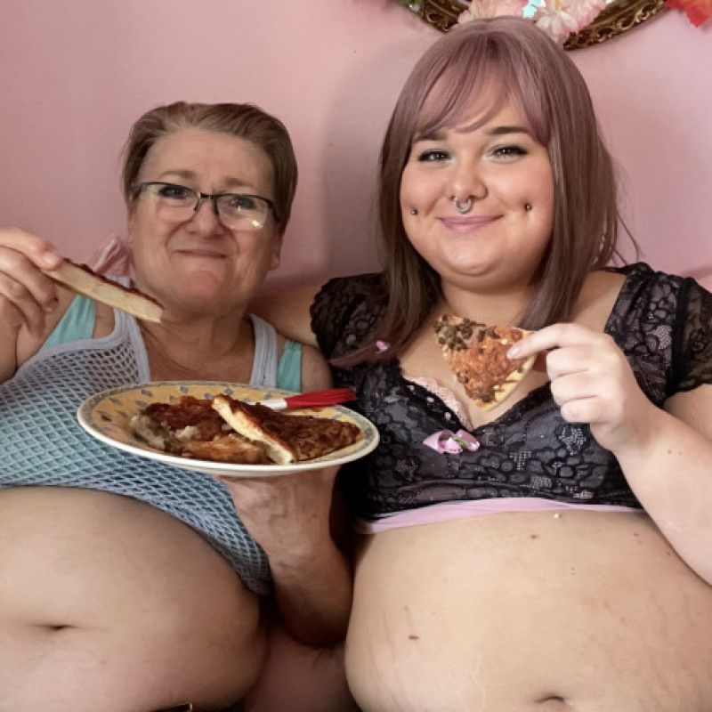 Feedee step-Mom and step-Daughter Pigout