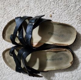 Birkenstock sandals toe prints!!