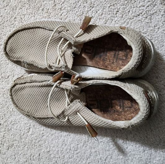 Well loved hey dudes shoes