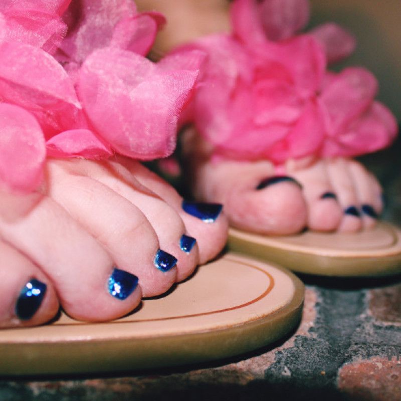 Blue Toes in Pink Flower Sandals