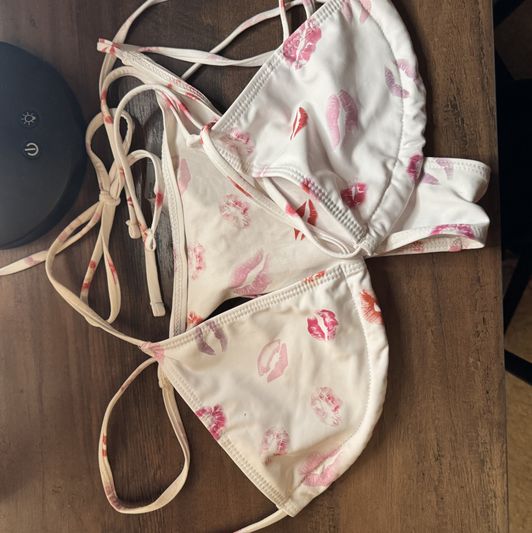 Collab worn bikini in 9x girl orgy