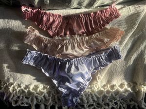 satin ruffled thong
