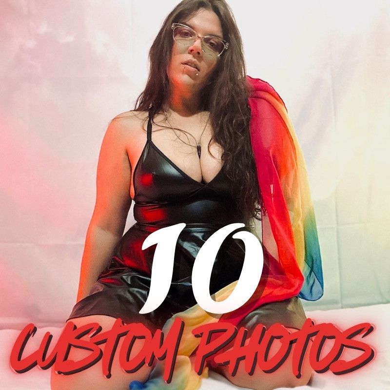 10 CUSTOM PHOTOS