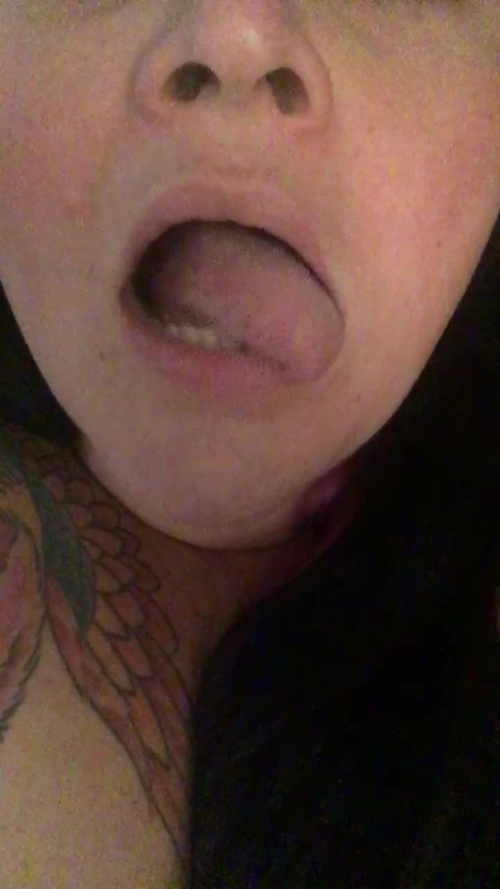 Tongue Teasing BBW MILF JOI Ava Doll