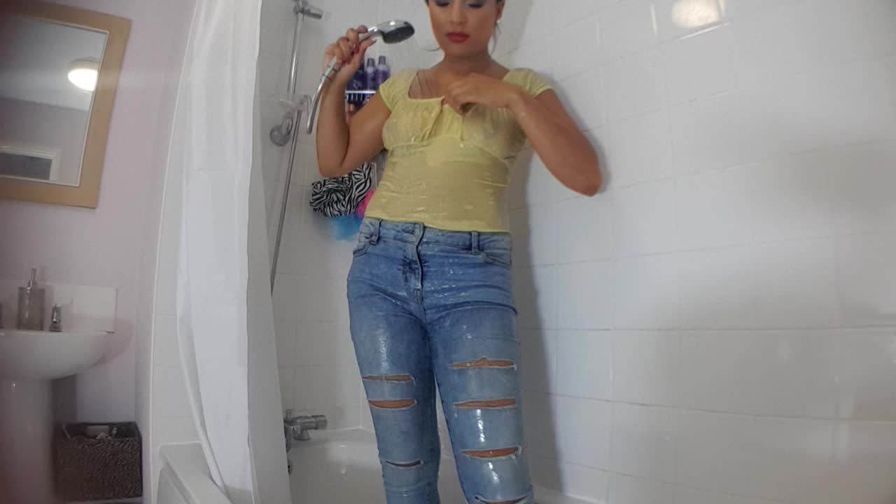 CLOTHES IN THE SHOWER / STRIP