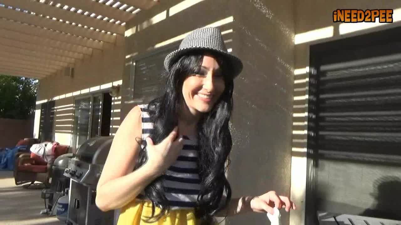 INeed2Pee panty wetting date Brittany