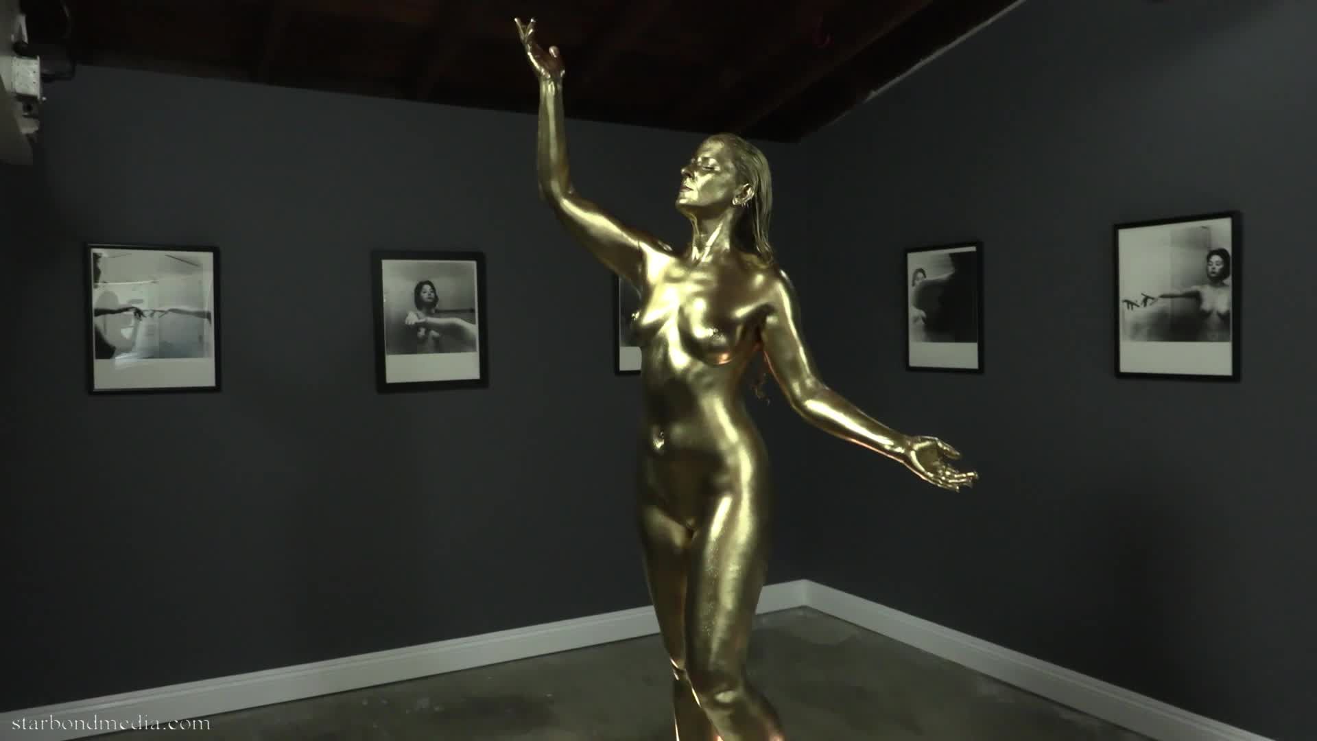 Golden Heist Caroline Pierce &amp; Star Nine