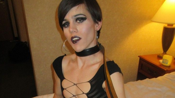 Stunning 18YO Nyxi in Private Playtime