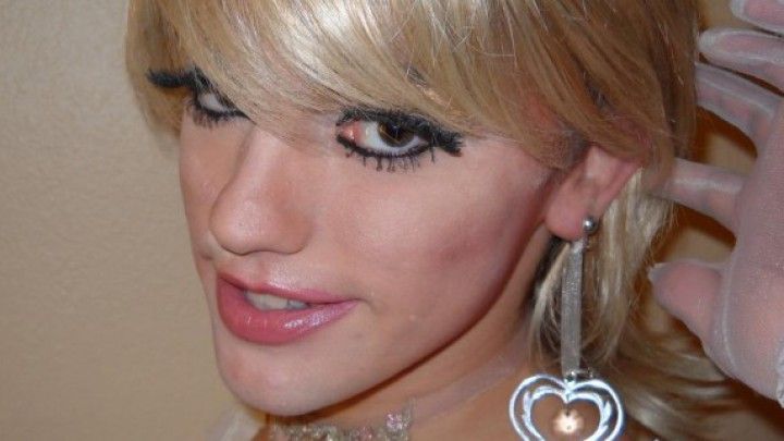 Danii 18YO ORAL VIRGINITY LOST