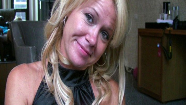 Golfers Wife BBC Sex Hookup. IR Hotwife