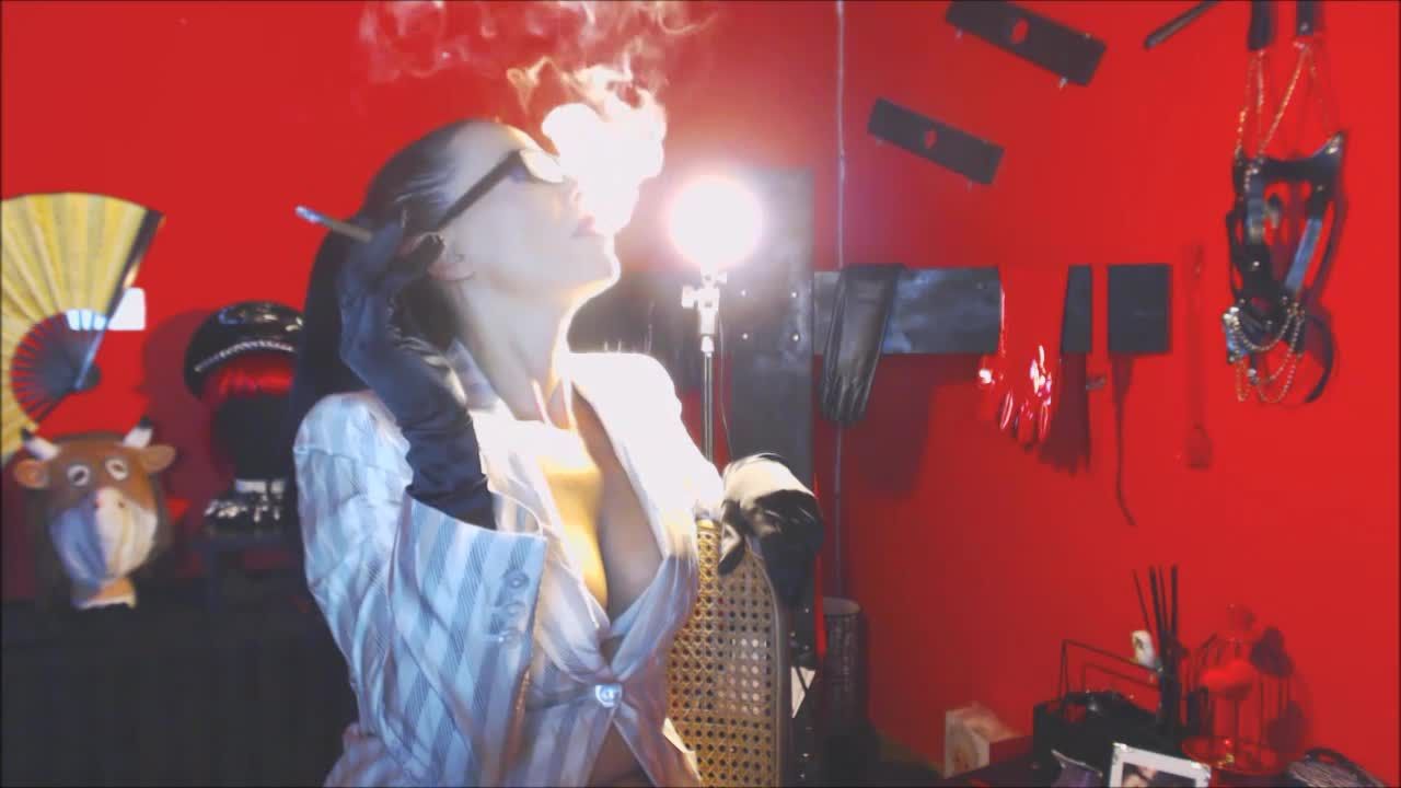 SMOKING FETISH CULTURE