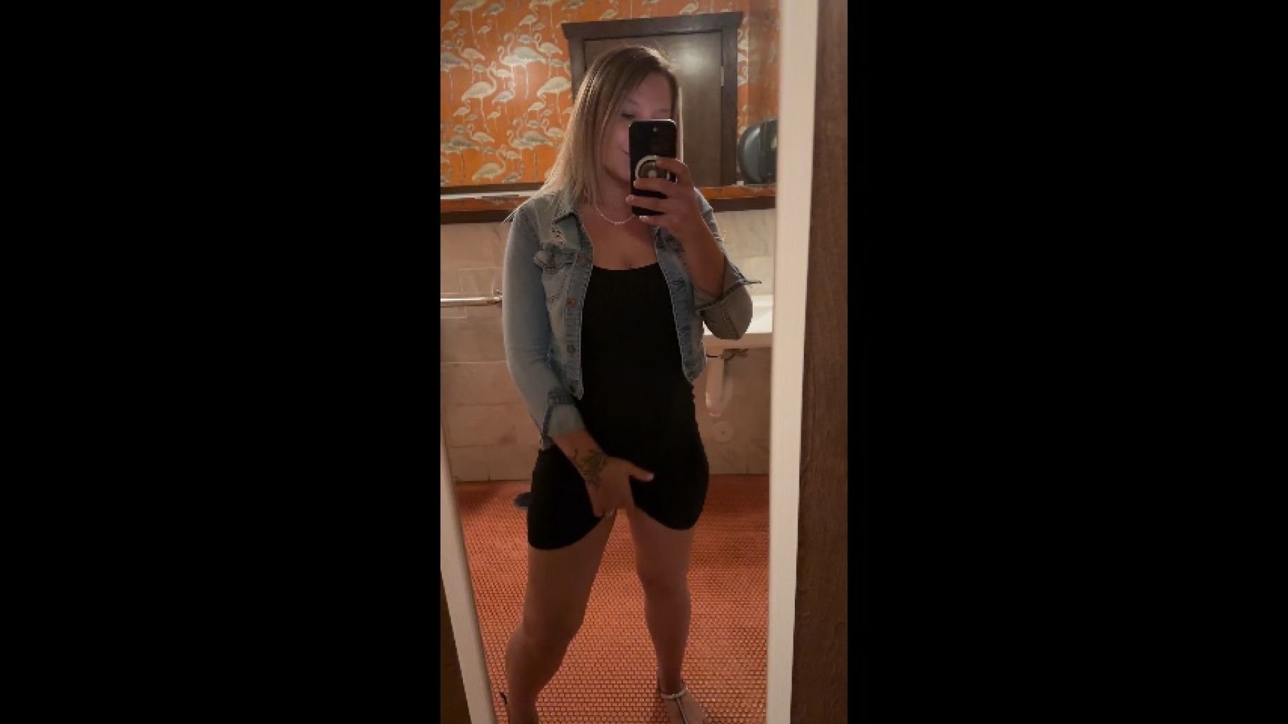 Flashing in the Rain and Rain Thumb in Ass Sex