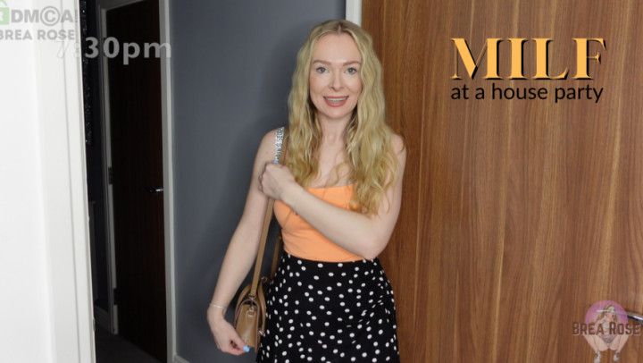 MILF at a house party