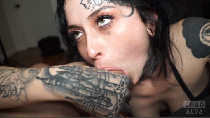 025 / HONEY MILK / Her First Full Scene