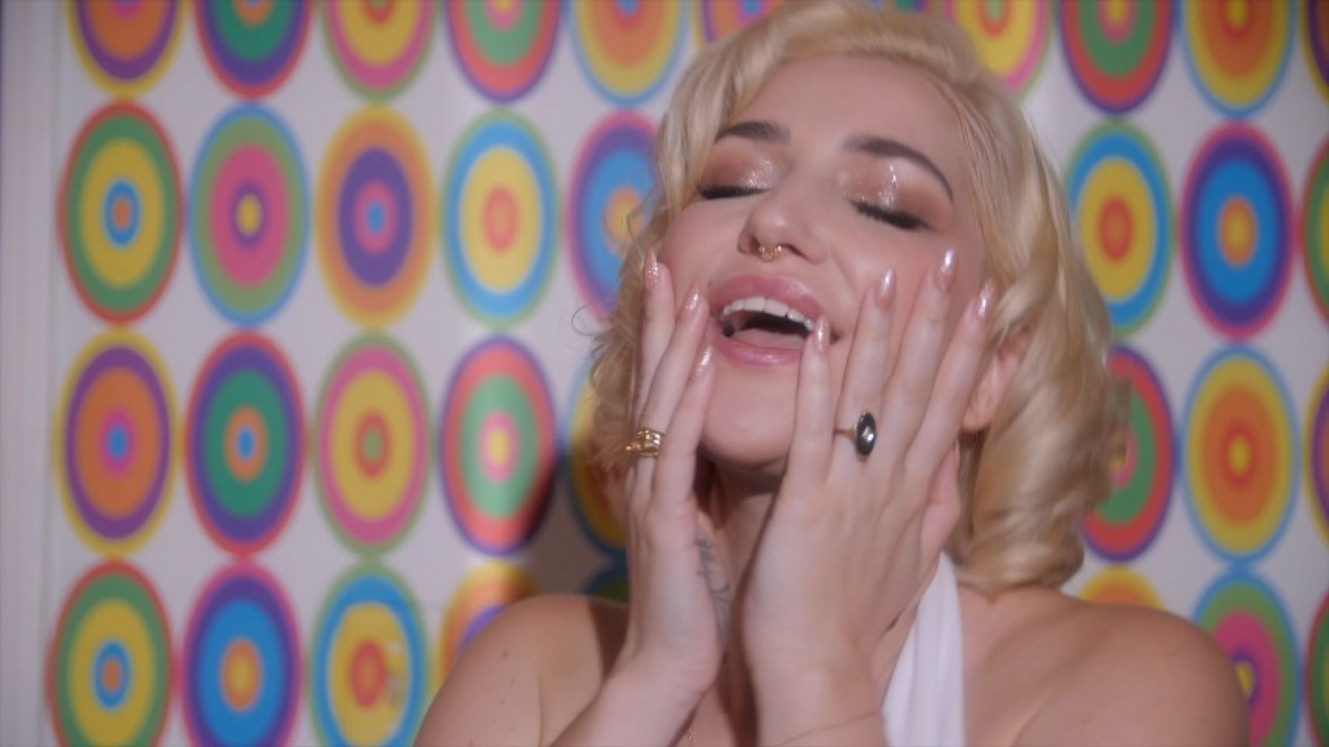 Marilyn Who? Its Skye Blue - solo Marilyn Monroe Cosplay