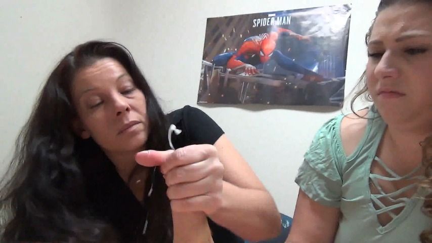 KEEPING UP WITH THE ANDERSONS V6