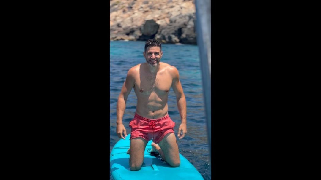 Paddle Board Dancing in Paradise