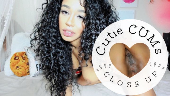 Cutie Cums Close-up