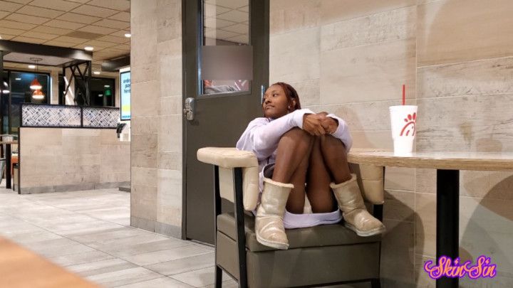 Public Panty Upskirts At Dinner Time