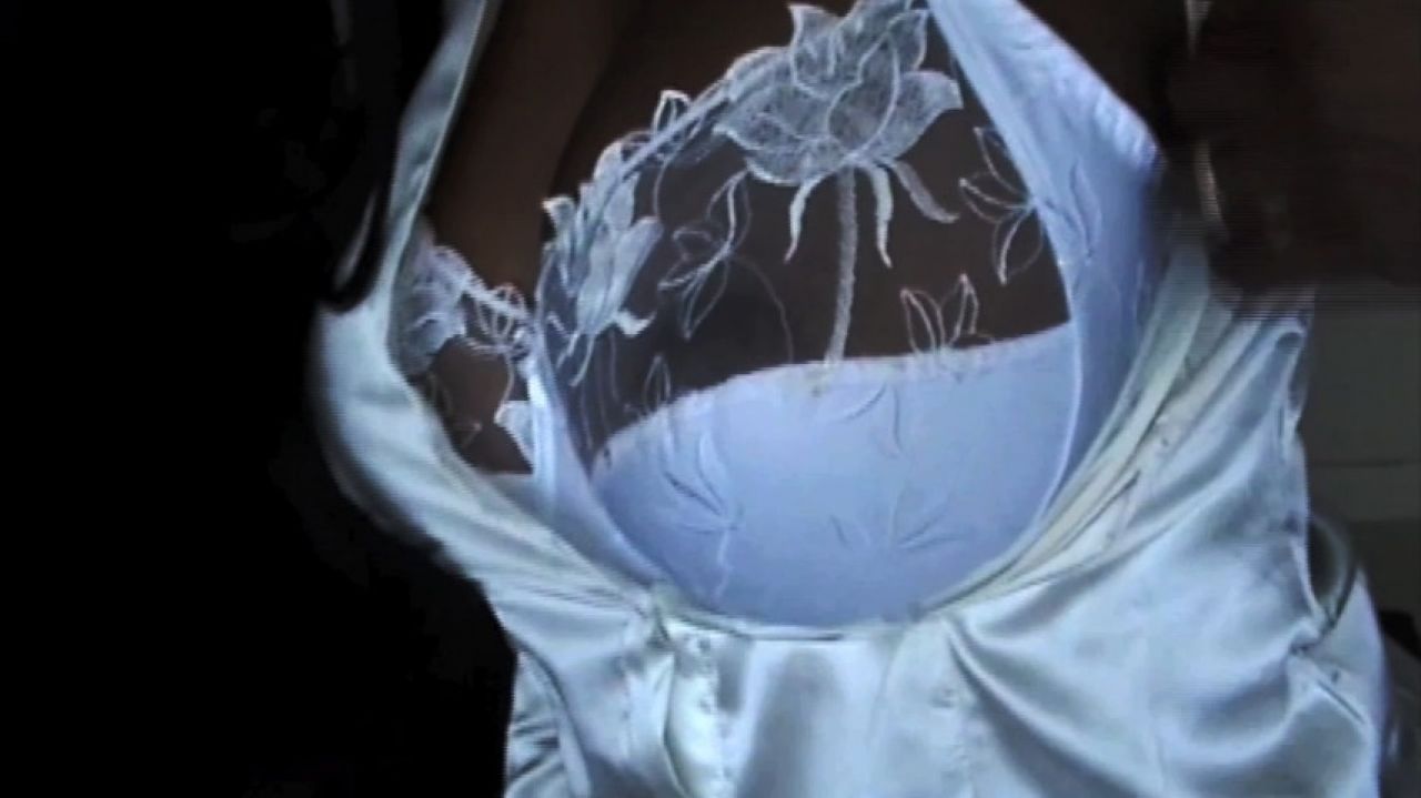 Satin blouse, areola see-through bra