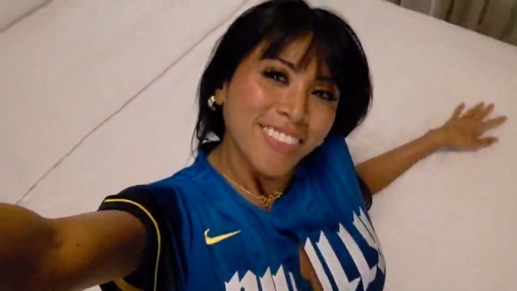 Ember Snow- PHILLY GAME POV HOOK-UP